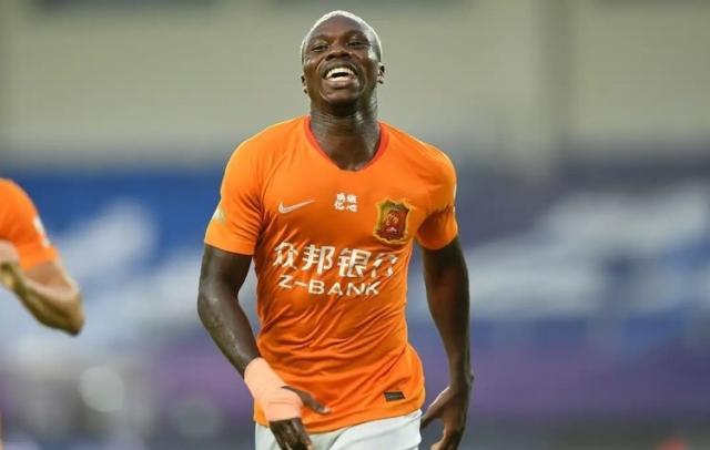 好博体育APP-武汉大腿国家队首秀进球+造点 去年为保级拒征召